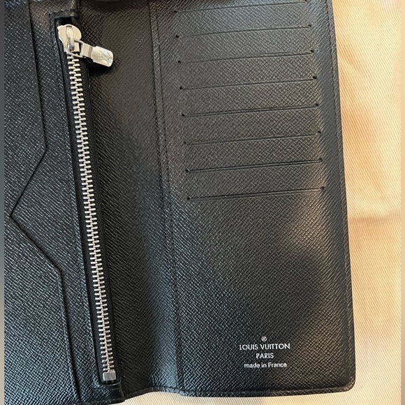 LOUIS VUITTON Brazza Wallet Damier Graphite Canvas - Picture 3 of 8